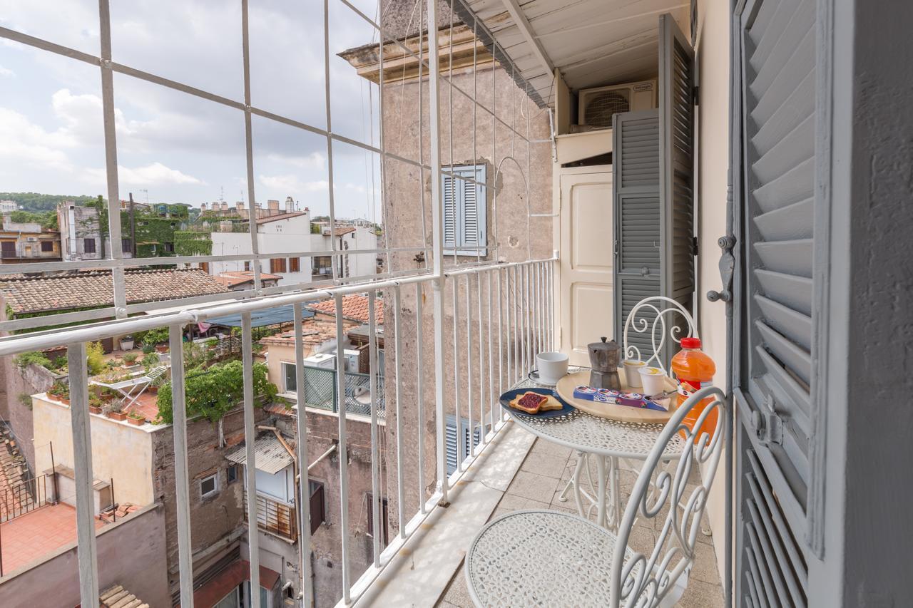 Pellegrino 75 Double Bedroom Rome Bagian luar foto